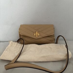 Tory Burch Kira Chevron Chain Wallet